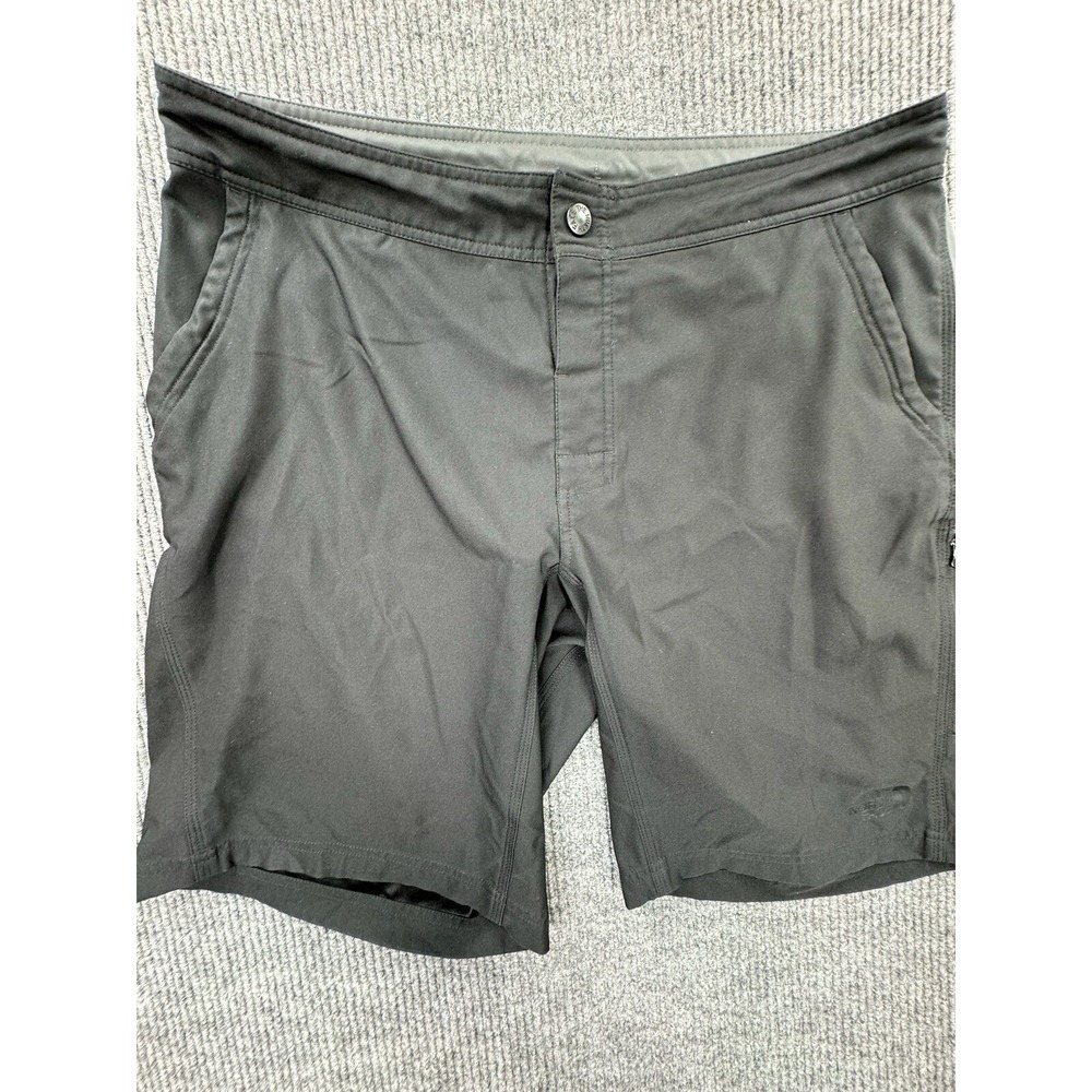 The North Face Shorts Mens 38 Black Chino Golf Dress Zippered Pockets Logo